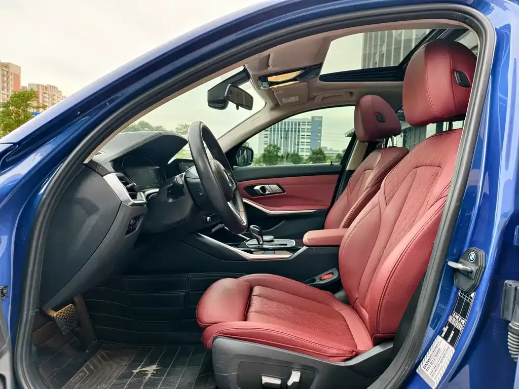 BMW 3 Series 2021 из CN, фото 8