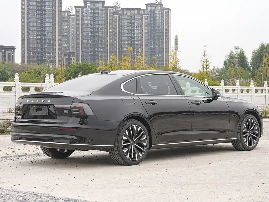 Volvo S90 2025 из CN, фото 4