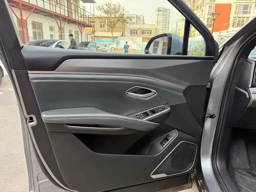 BYD L DM-i 2025 из CN, фото 4