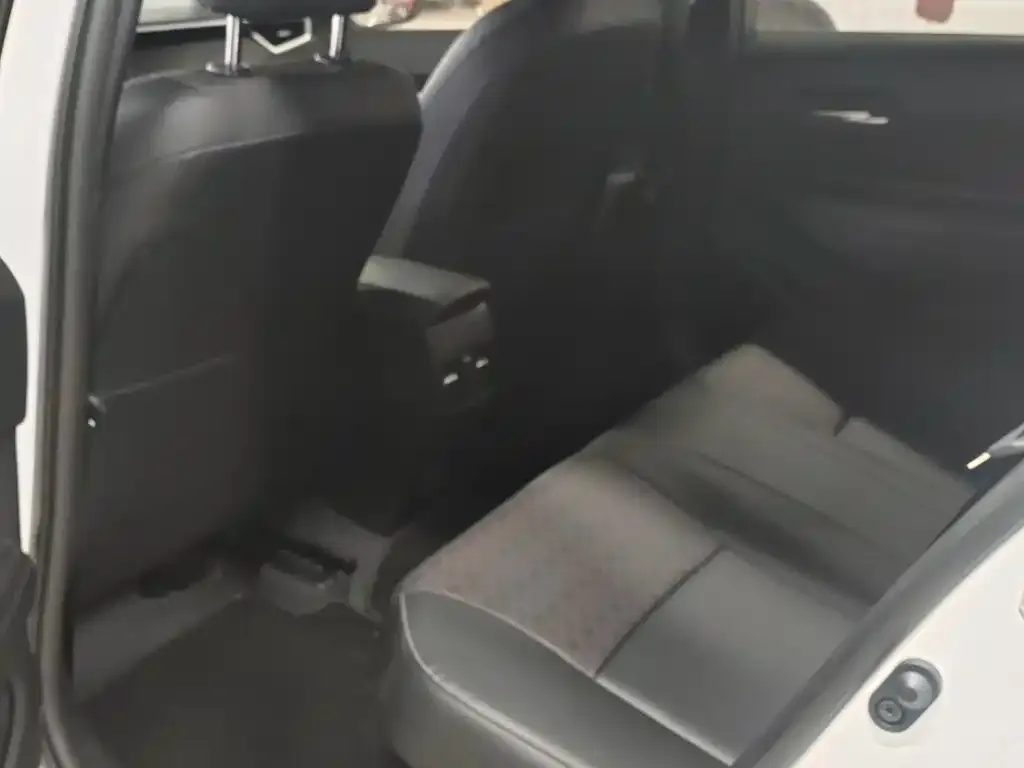 Toyota Corolla 2024 из CN, фото 7