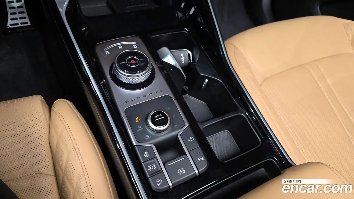 Kia Sorento — фото 9