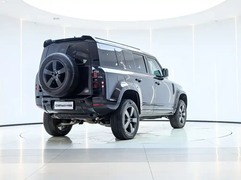 Land Rover Defender — фото 6