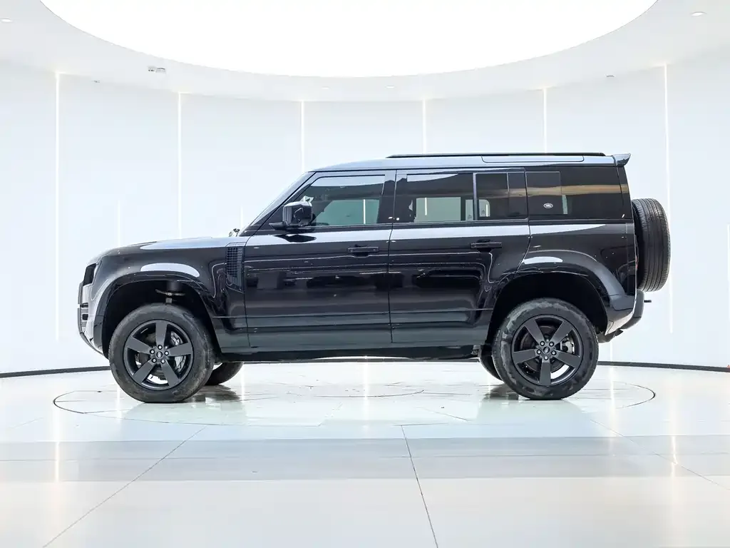 Land Rover Defender — фото 7