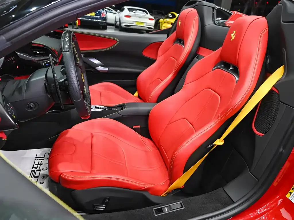 Ferrari SF90 — фото 10