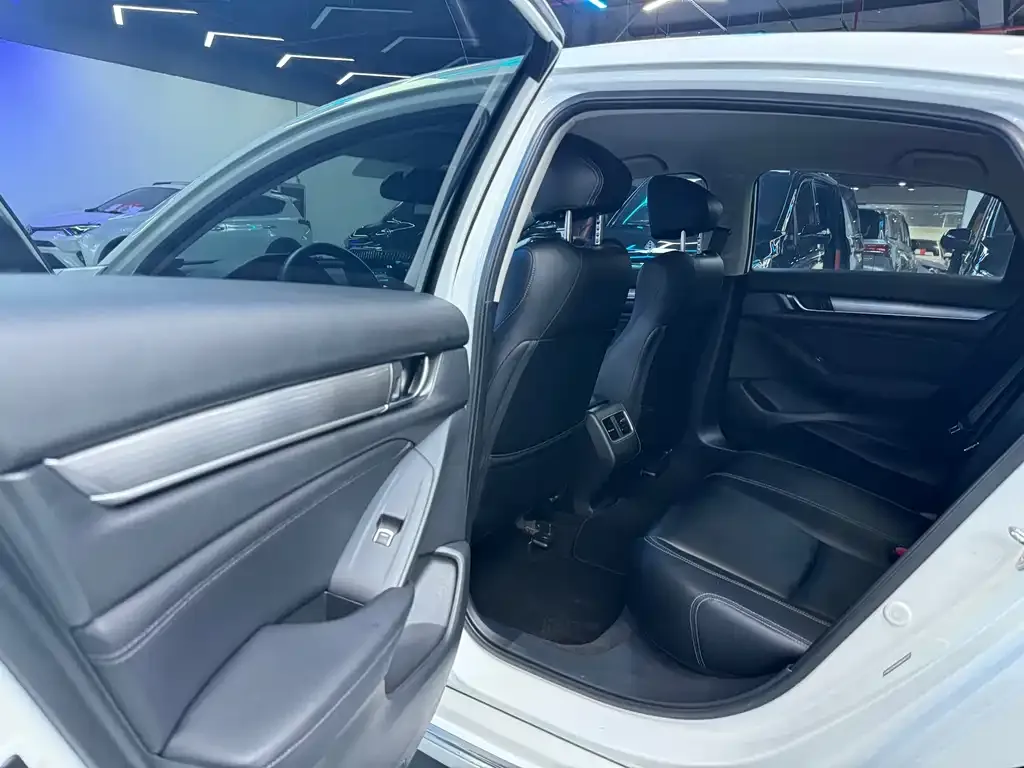 Honda Accord 2021 из CN, фото 10