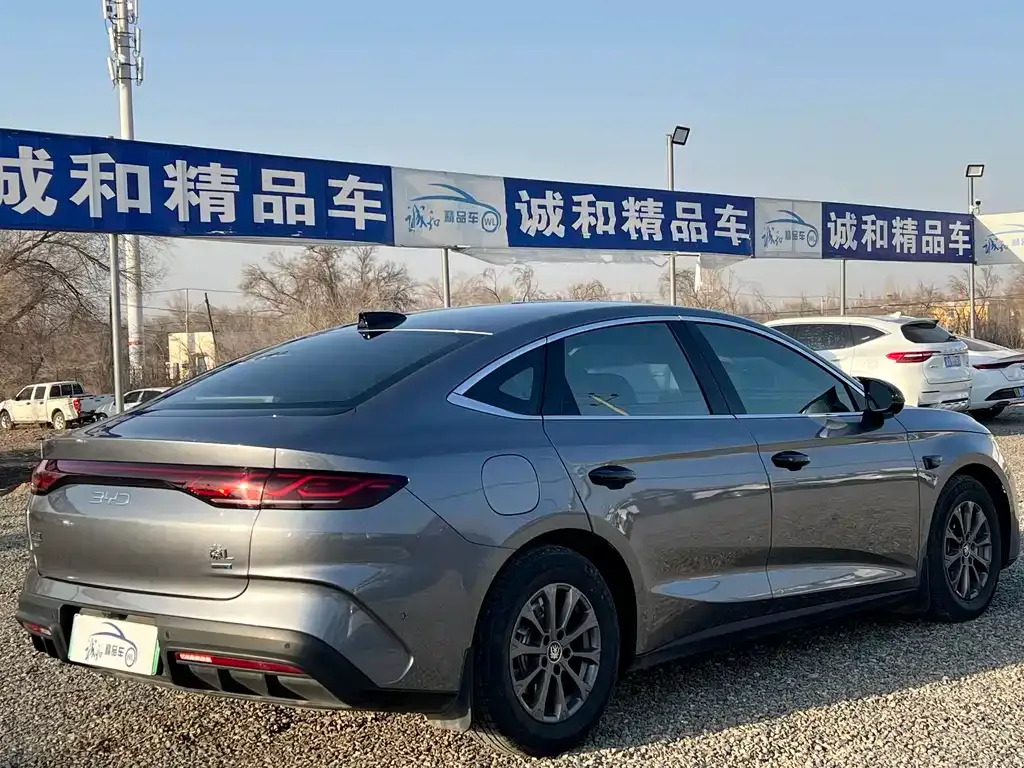 BYD Qin L — фото 7
