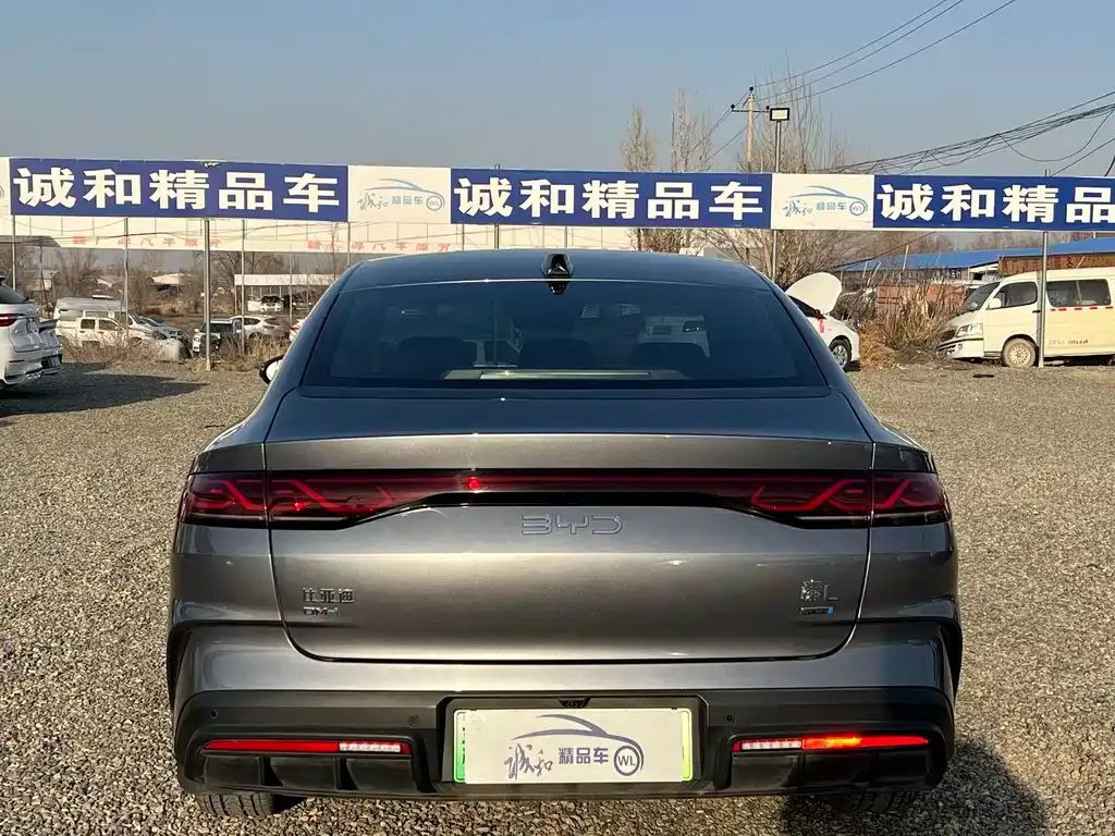 BYD Qin L — фото 8