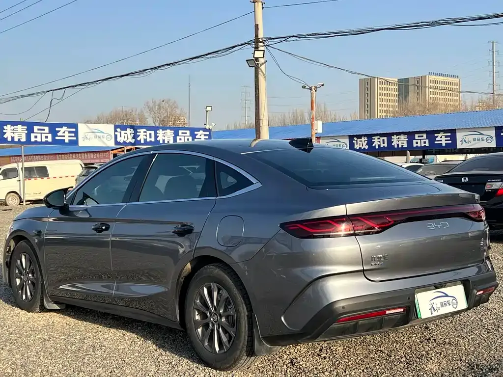 BYD Qin L — фото 9