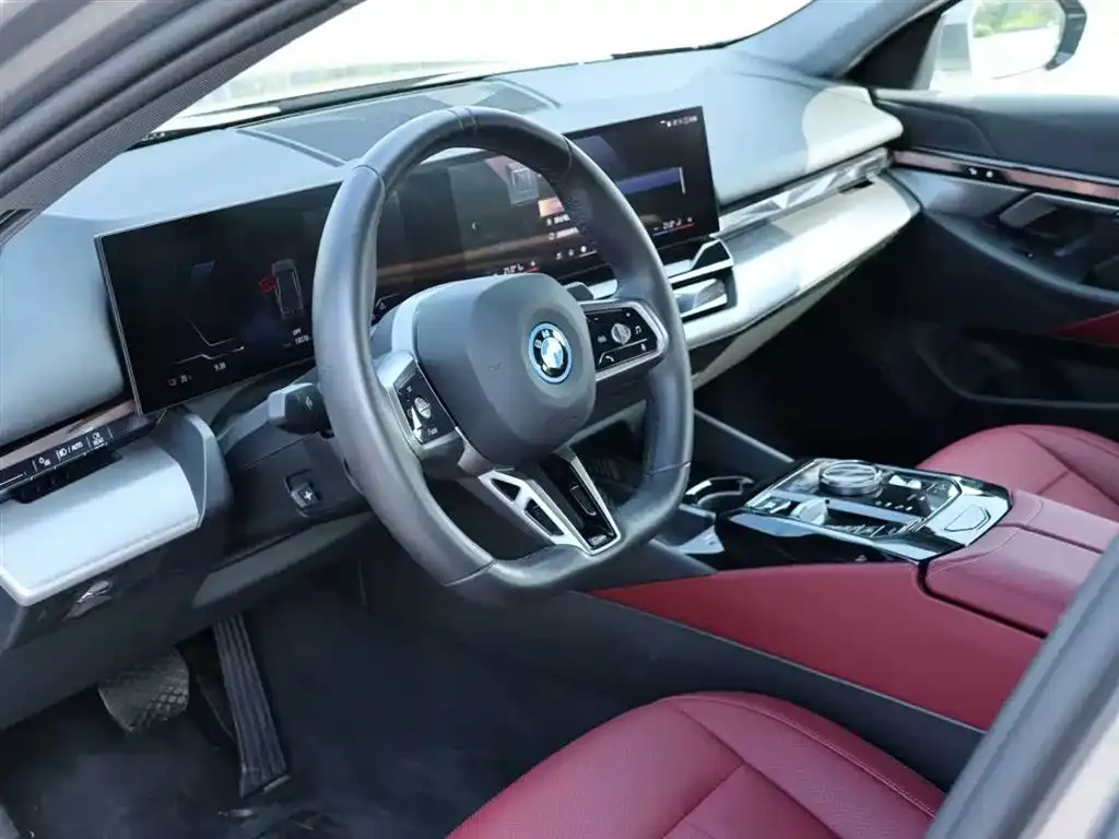 BMW i5 — фото 2