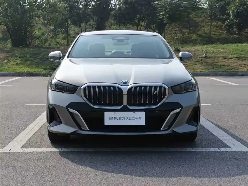 BMW i5 — фото 3