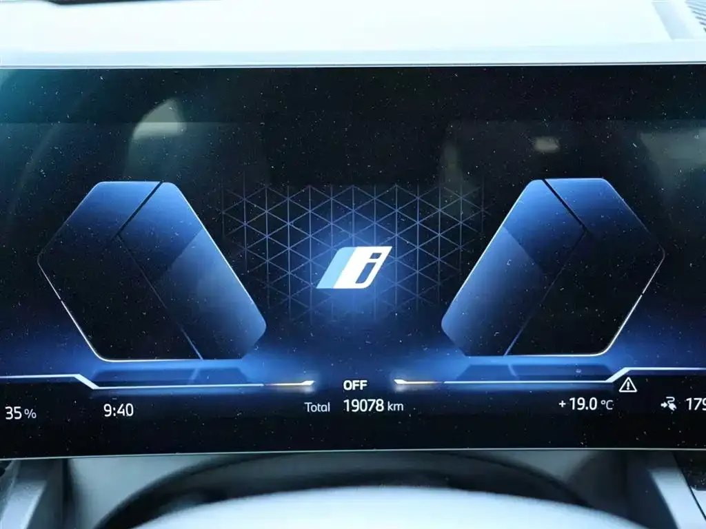 BMW i5 — фото 9