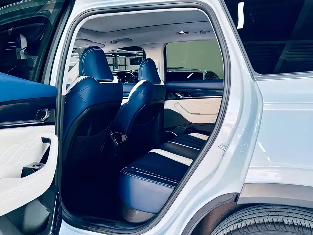 Geely Xingyue L 2022 из CN, фото 5