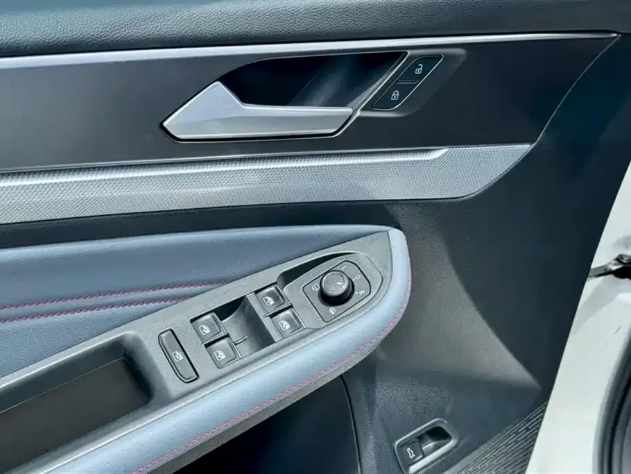 Volkswagen Lamando 2023 из CN, фото 7