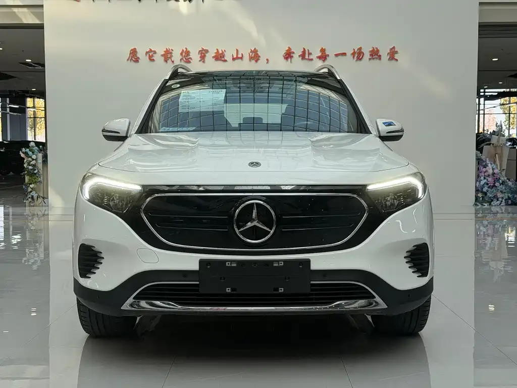 Mercedes-Benz EQB — фото 2