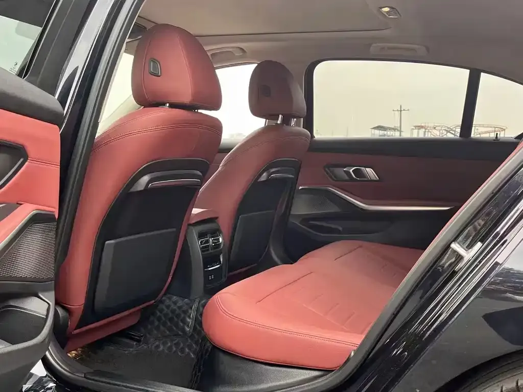 BMW 3 Series 2021 из CN, фото 4