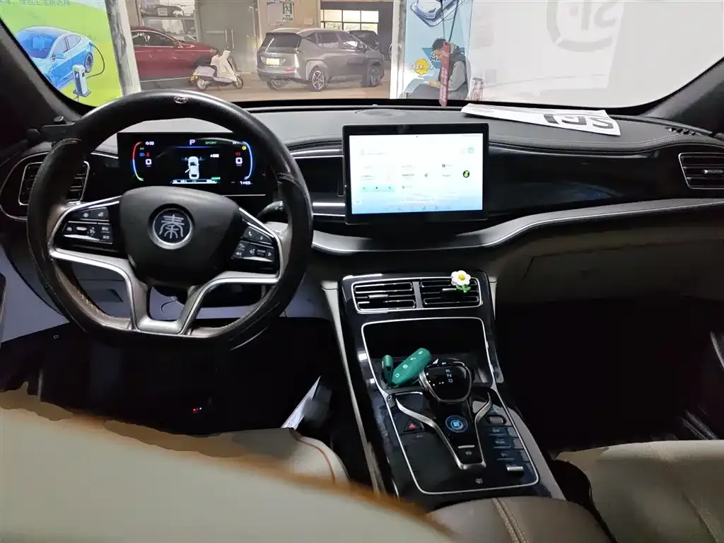 BYD Qin PLUS — фото 10