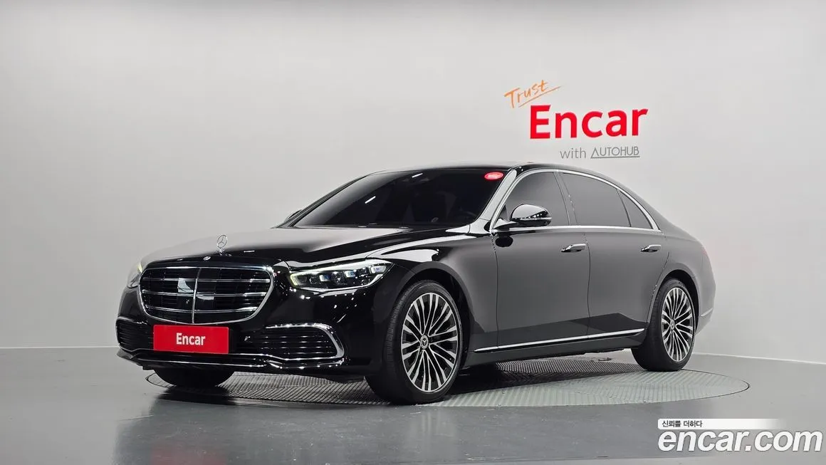 Mercedes-Benz S-Class — фото 1