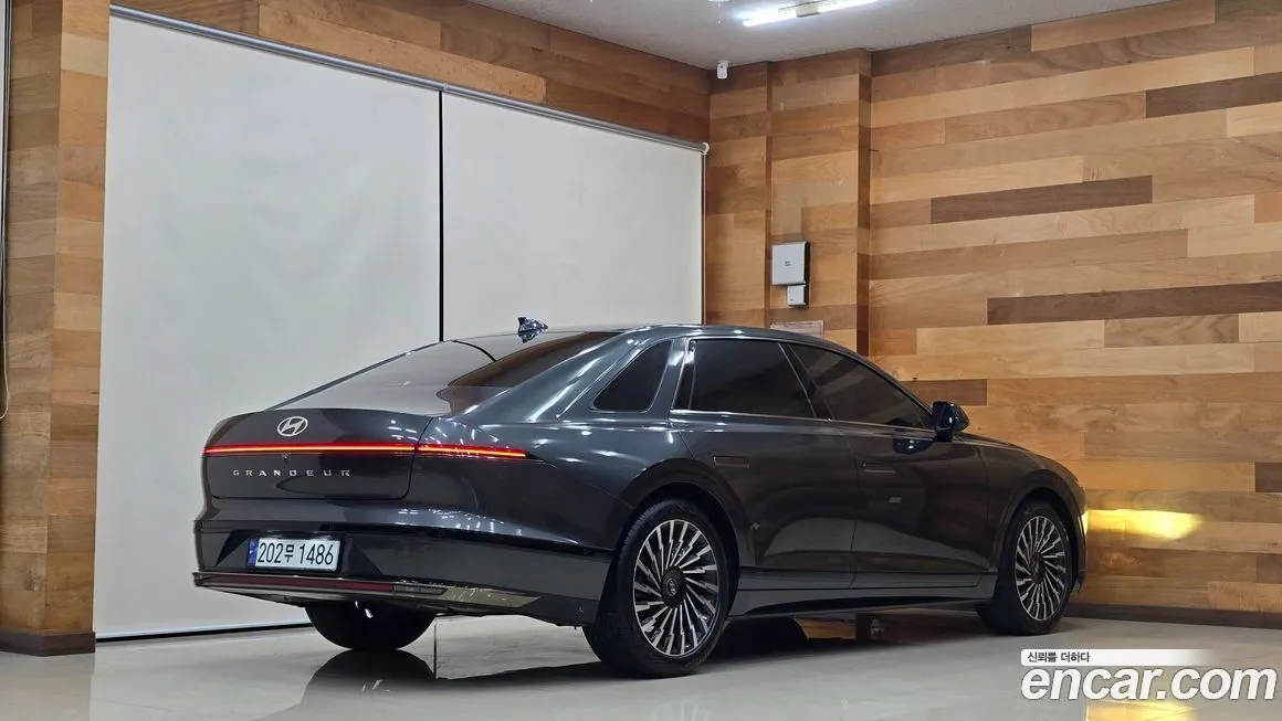 Hyundai Grandeur 2023 из KR, фото 2
