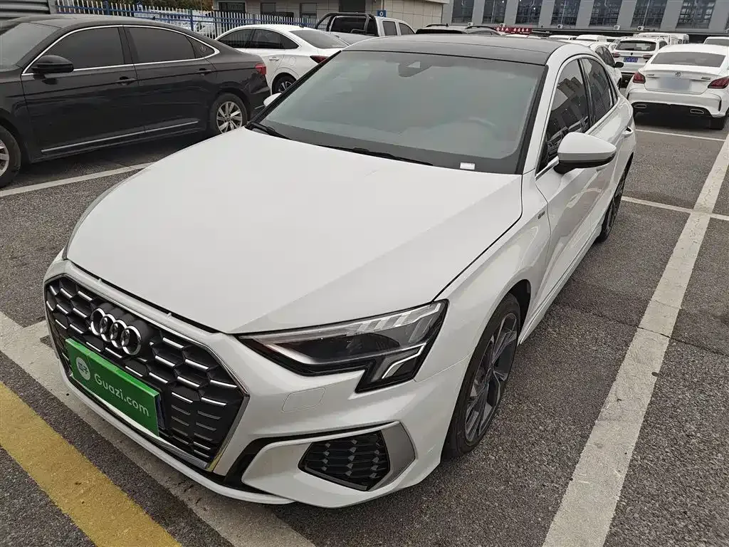Audi A3 2024 из CN, фото 2