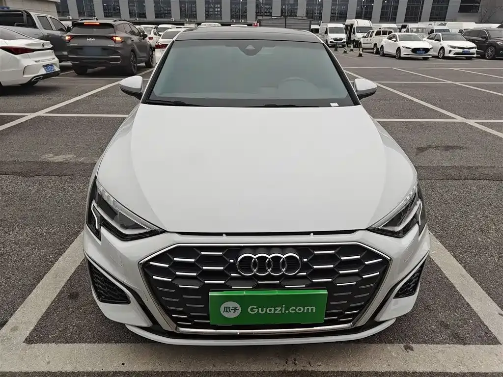 Audi A3 2024 из CN, фото 3