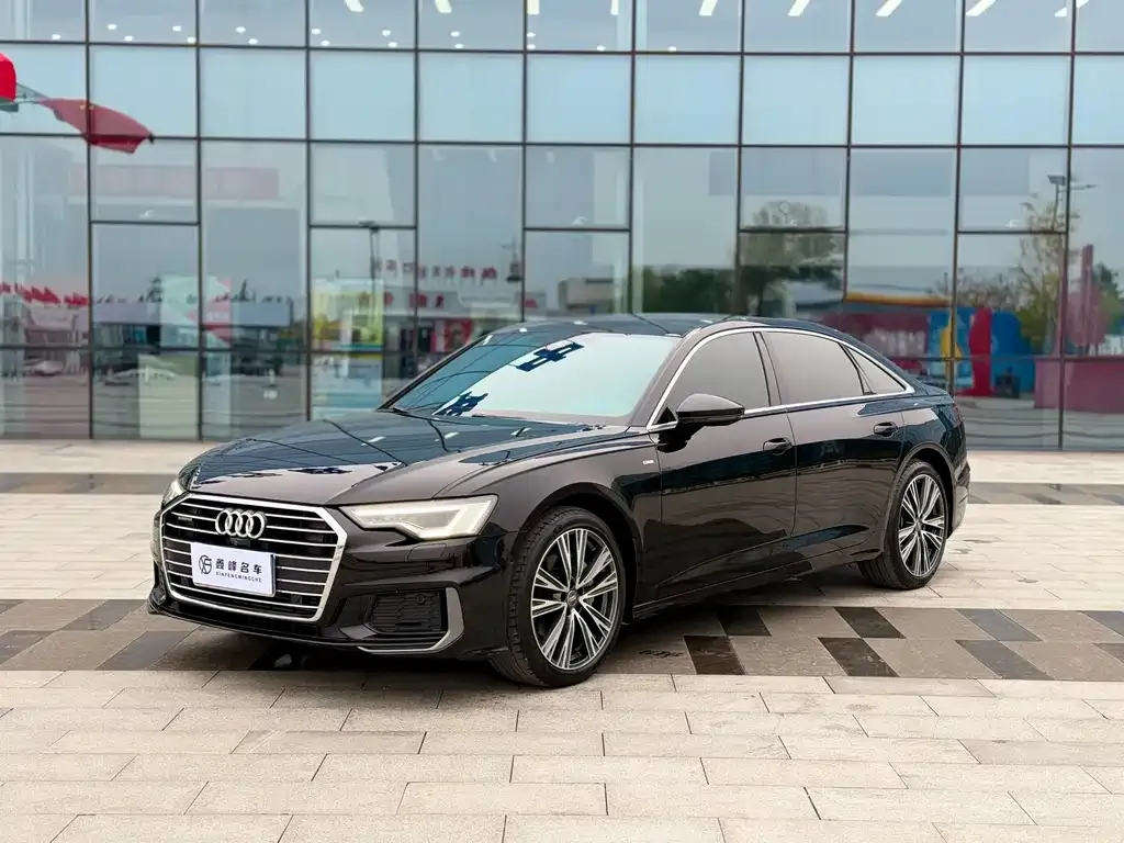 Audi A6L — фото 1