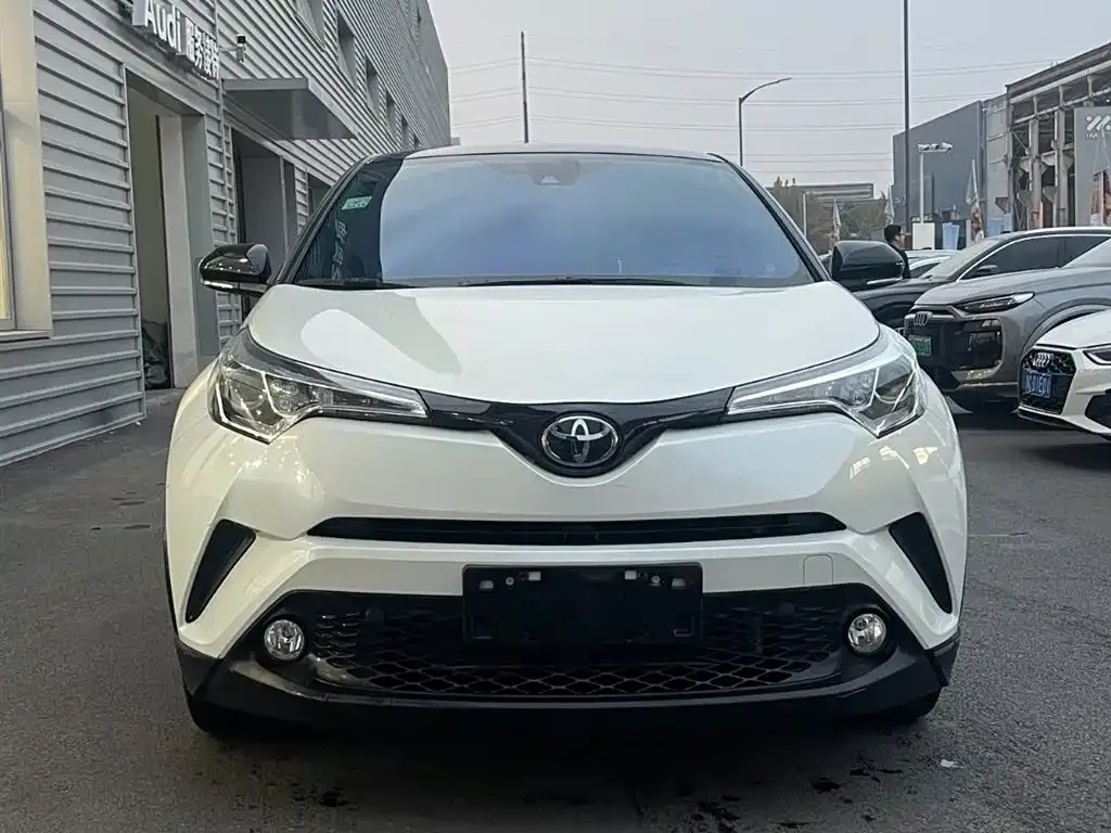 Toyota C-HR 2021 из CN, фото 2