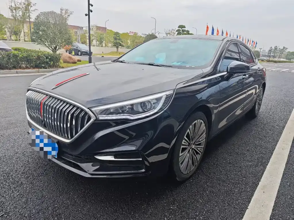 Hongqi H5 — фото 1