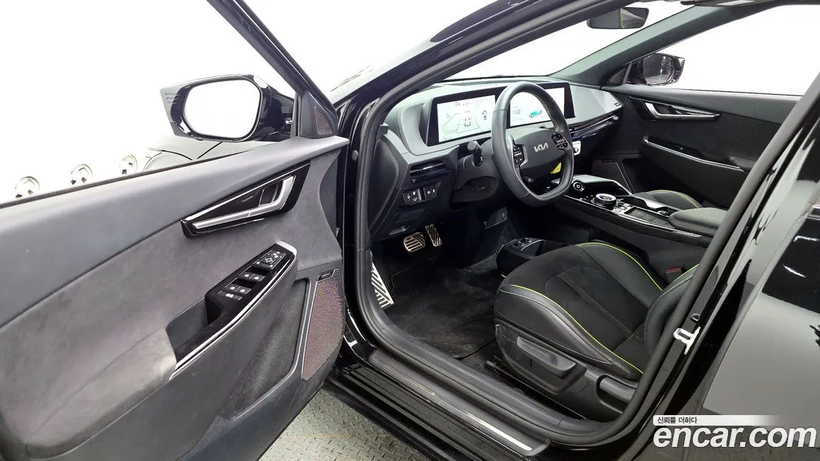 Kia EV6 2023 из KR, фото 10