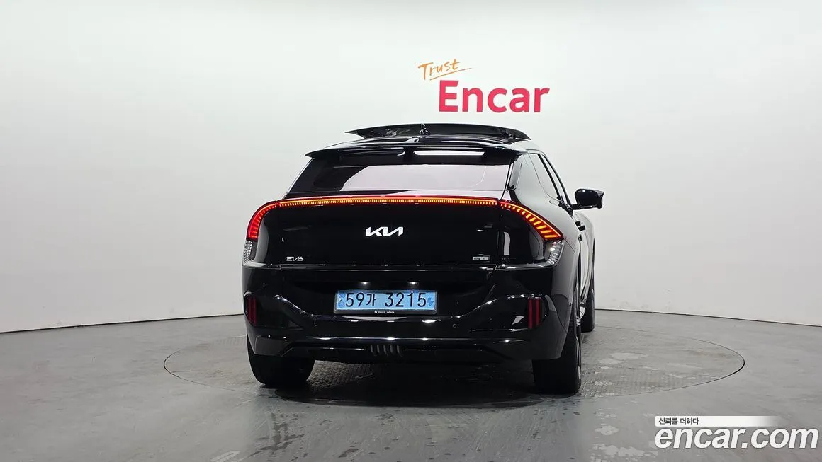 Kia EV6 2023 из KR, фото 4