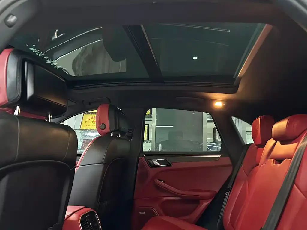 Porsche Macan 2021 из CN, фото 9