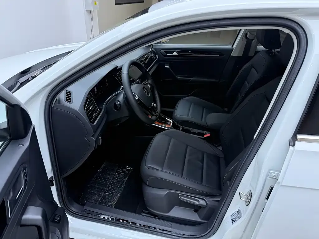 Volkswagen T-Roc 2022 из CN, фото 8