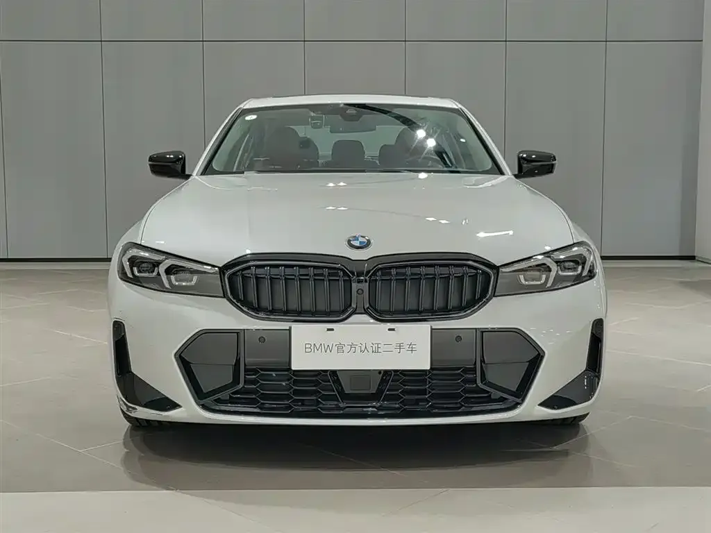 BMW 3 Series 2024 из CN, фото 2