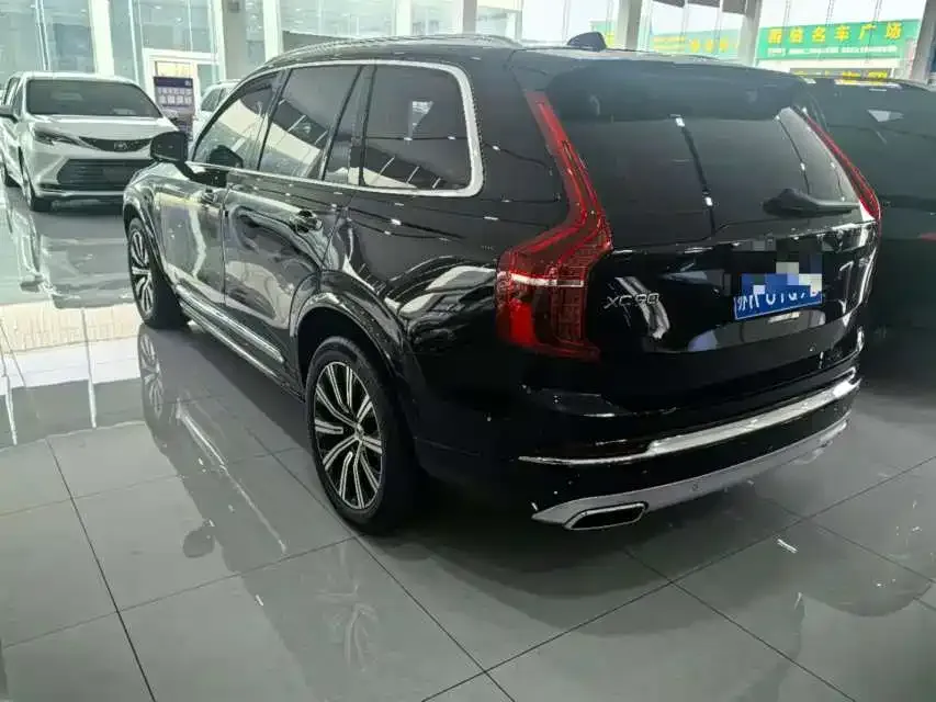 Volvo XC90 — фото 4