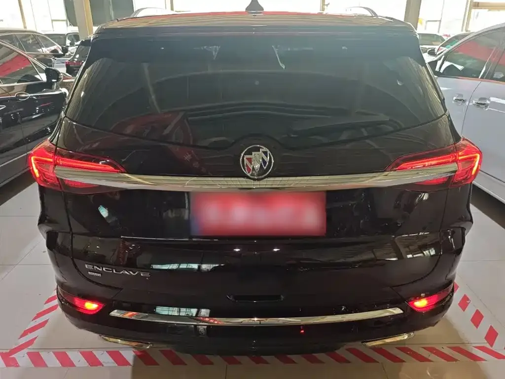 Buick Enclave 2023 из CN, фото 6