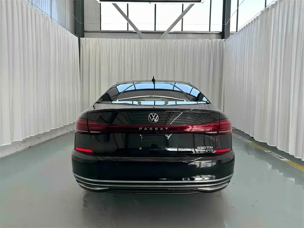 Volkswagen Passat — фото 6