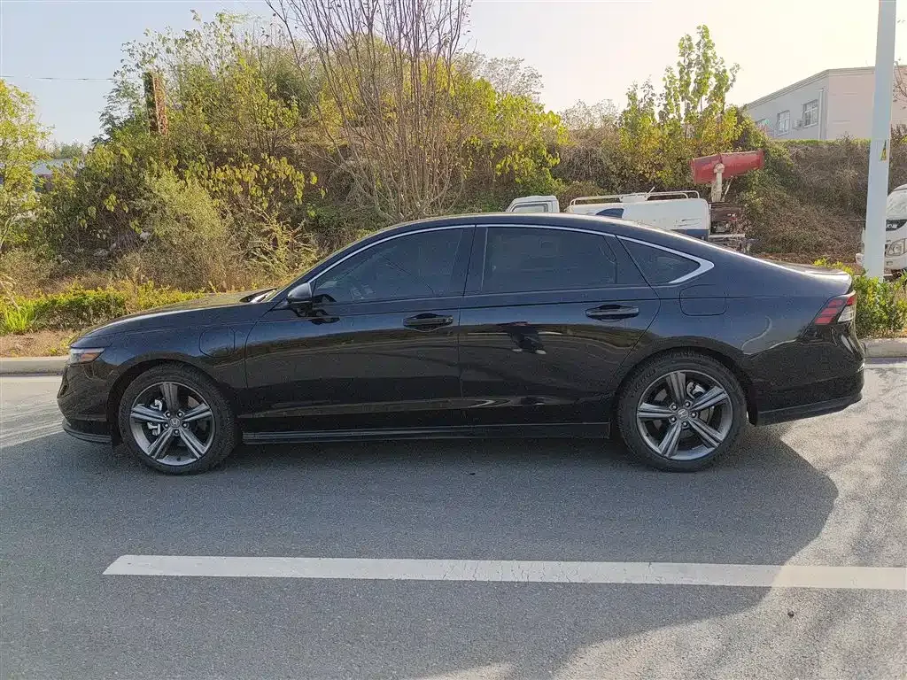 Honda Accord New Energy 2025 из CN, фото 5