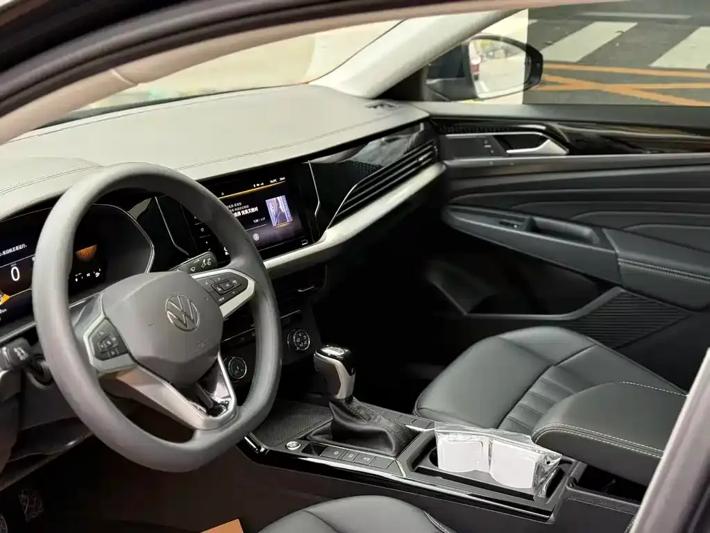 Volkswagen Passat — фото 10