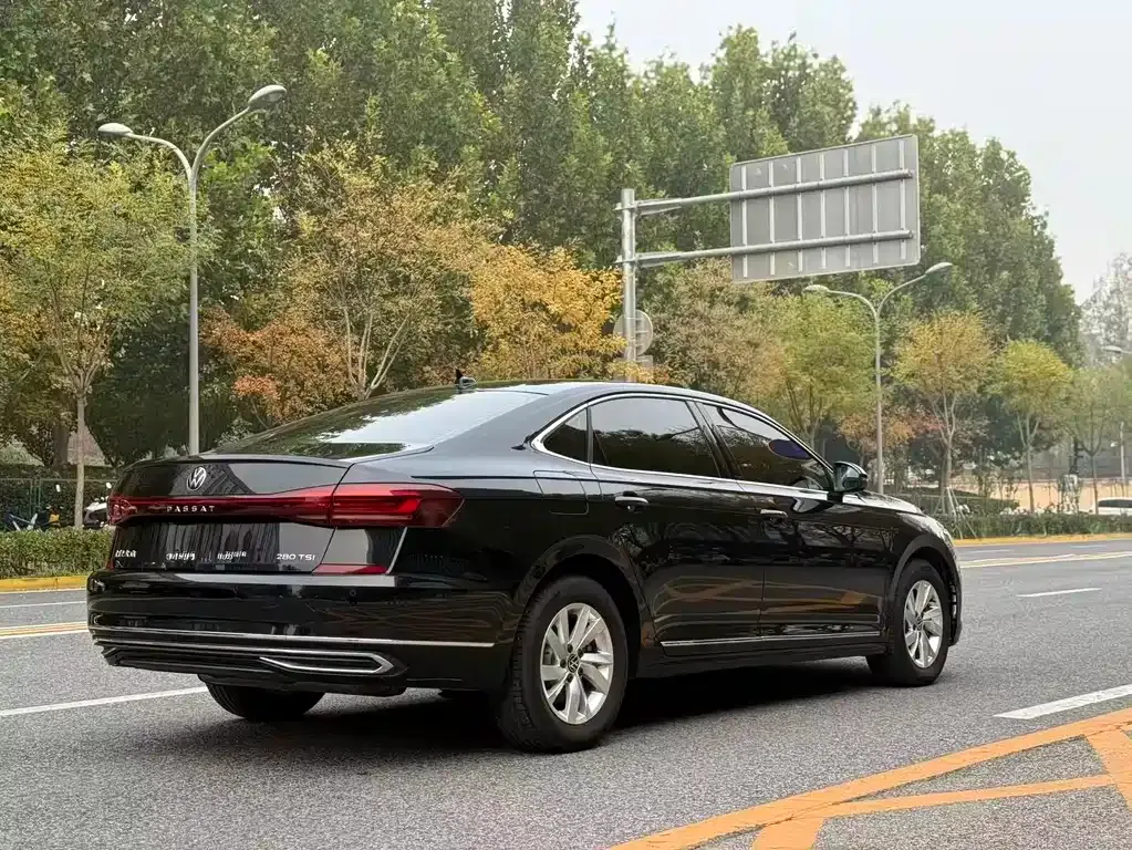 Volkswagen Passat — фото 8