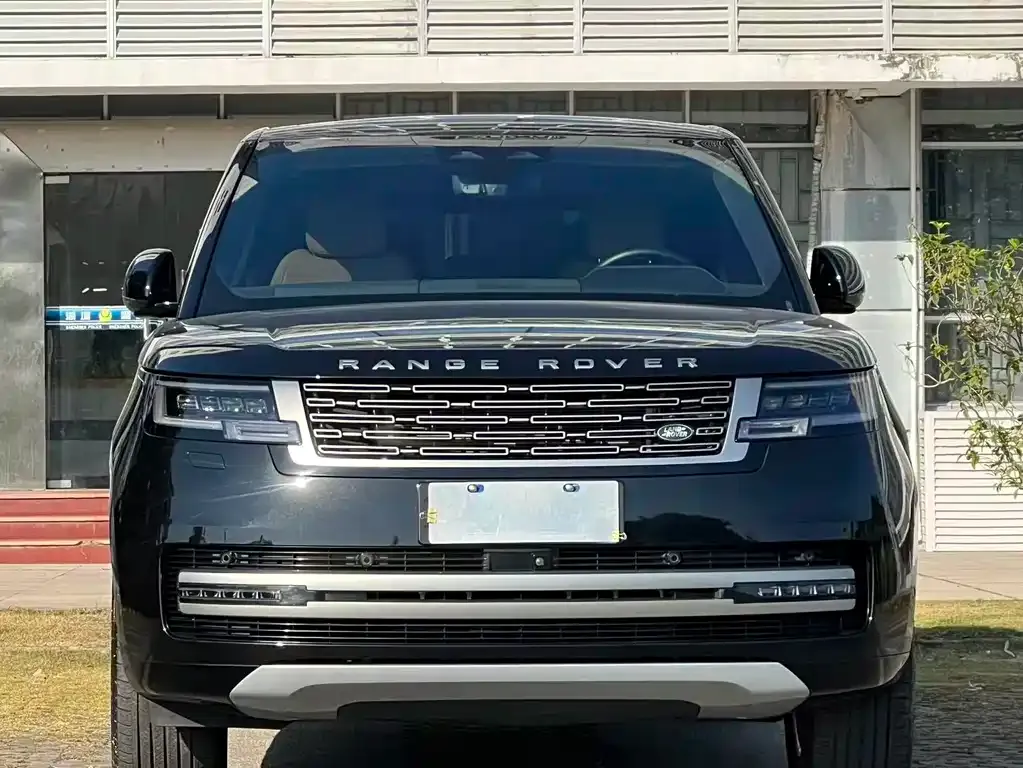 Land Rover Range Rover 2023 из CN, фото 2