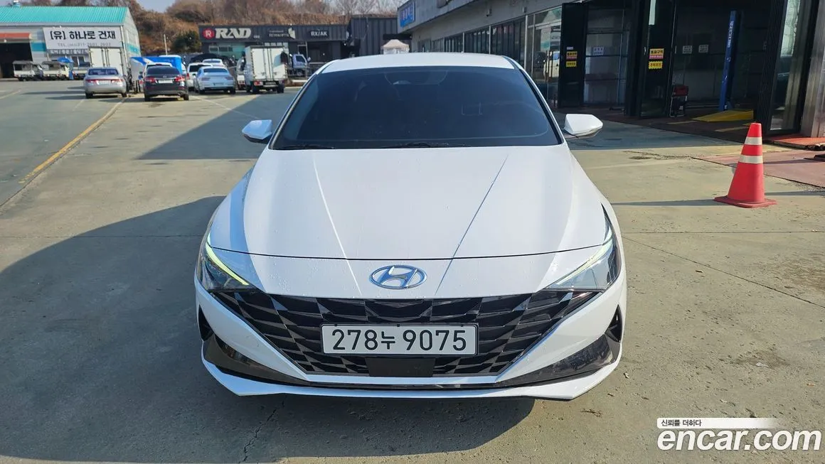 Hyundai AVANTE — фото 2