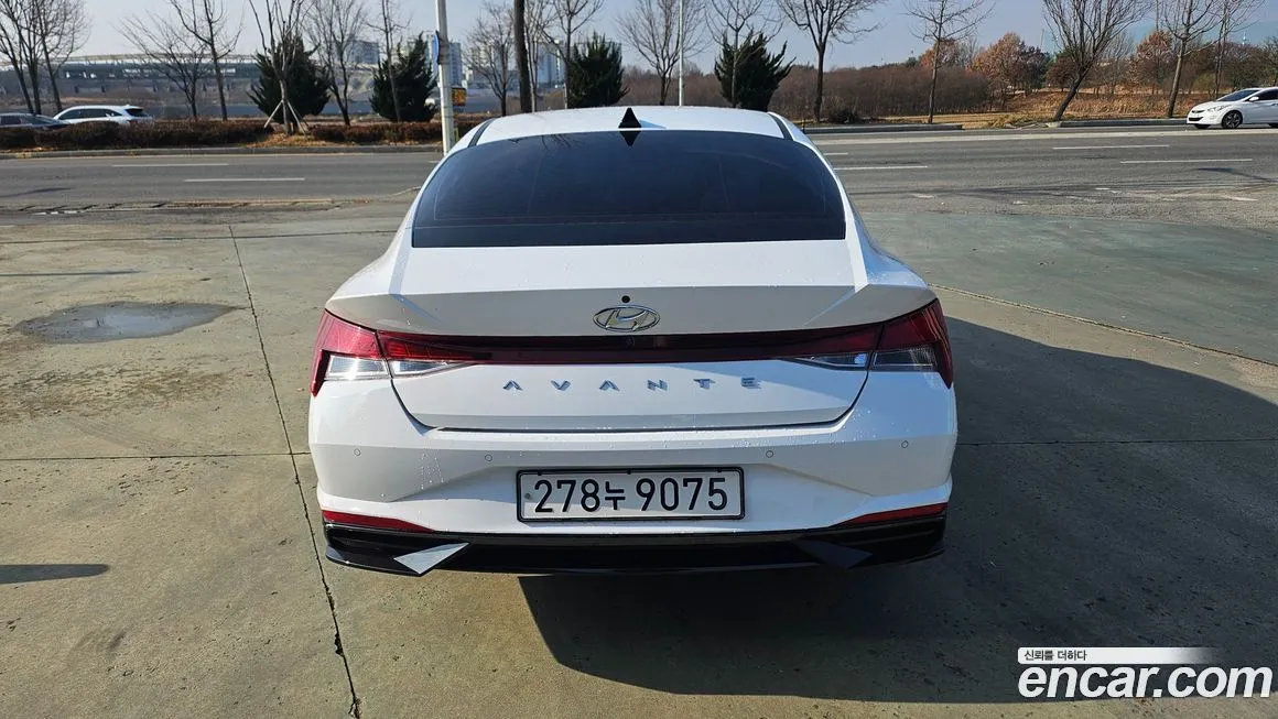 Hyundai AVANTE — фото 4