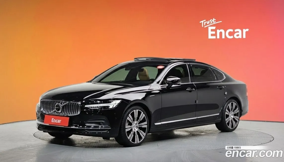 Volvo S90 — фото 1
