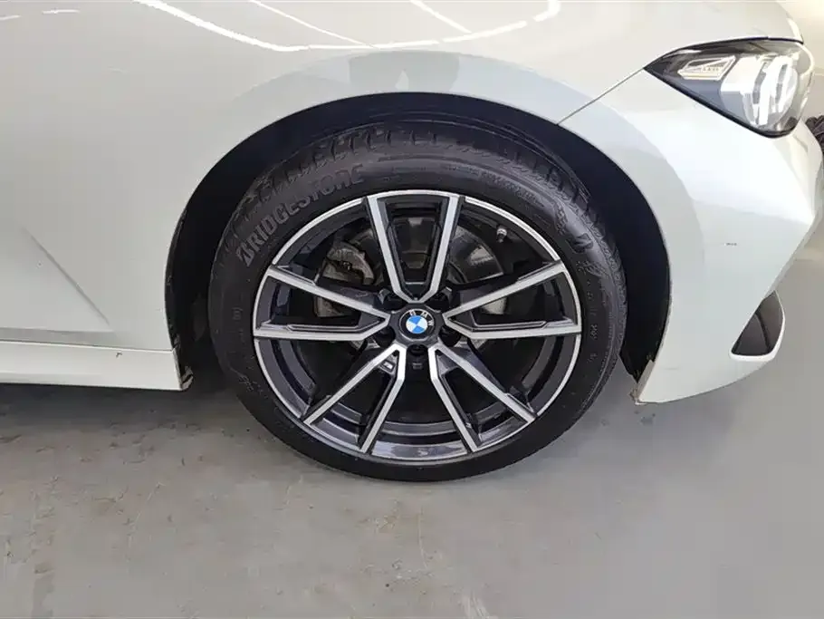 BMW 3 Series 2023 из CN, фото 6