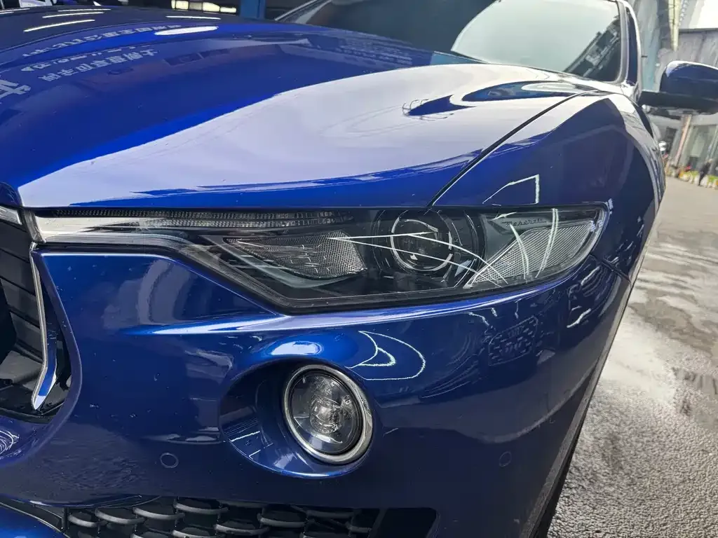 Maserati Levante — фото 4