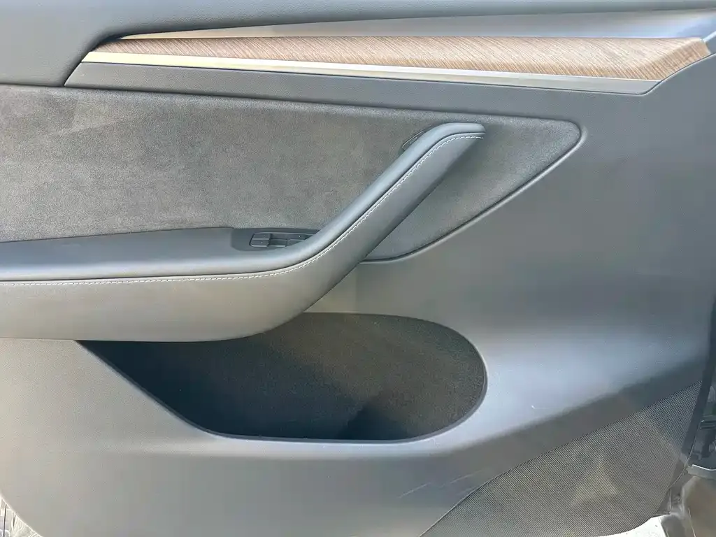 Tesla Model Y 2021 из CN, фото 10