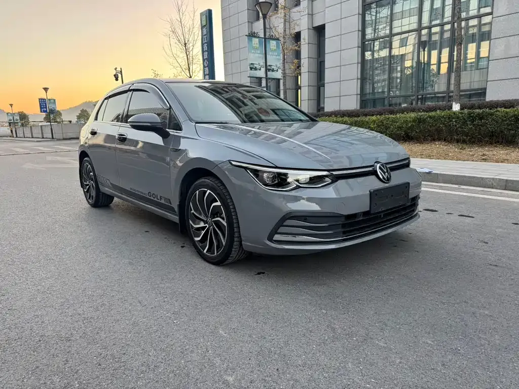 Volkswagen Golf 2022 из CN, фото 3