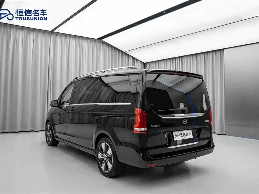 Mercedes-Benz V-Class 2024 из CN, фото 7