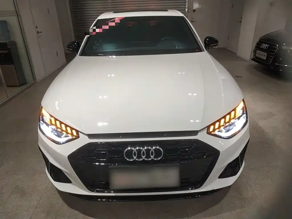Audi A4L 2023 из CN, фото 3