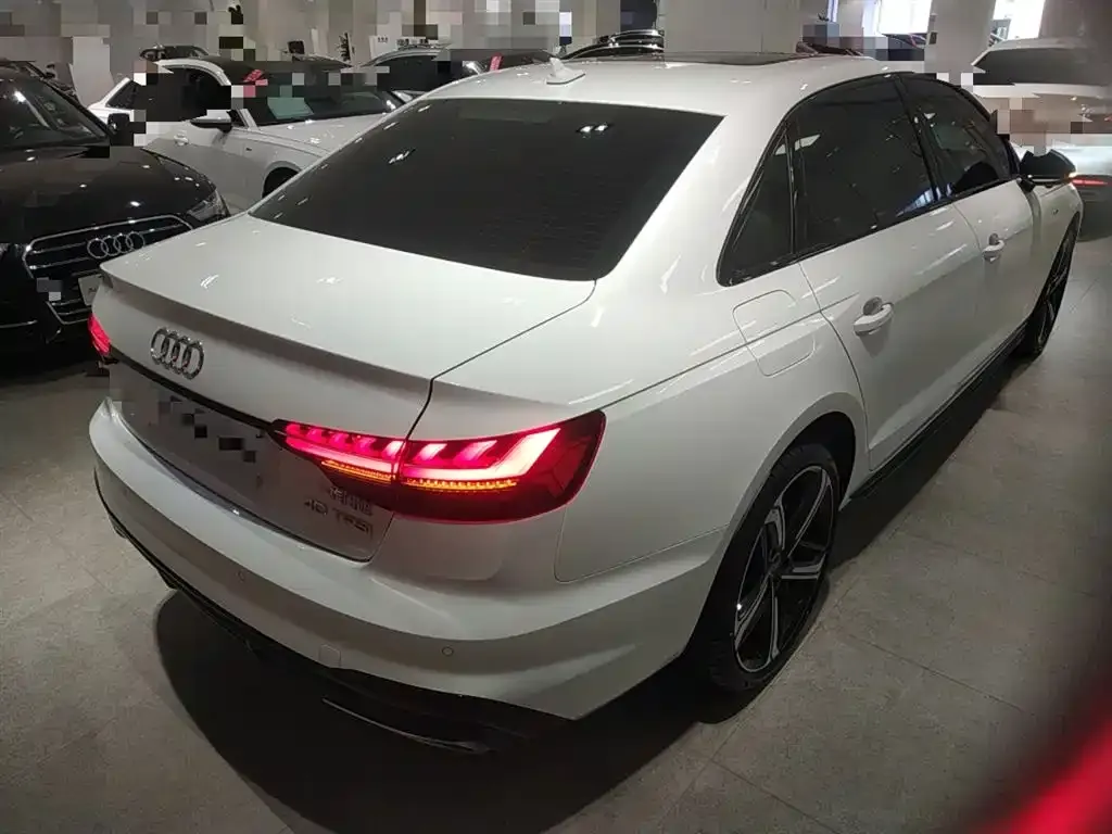 Audi A4L 2023 из CN, фото 7