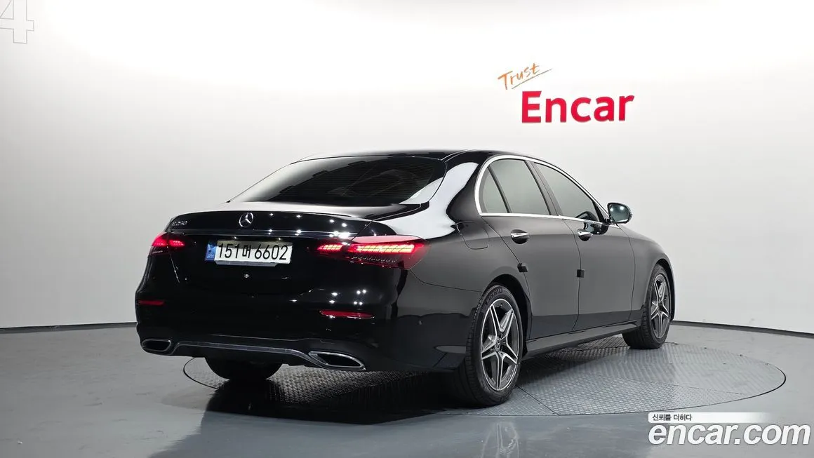 Mercedes-Benz E-Class 2023 из KR, фото 2